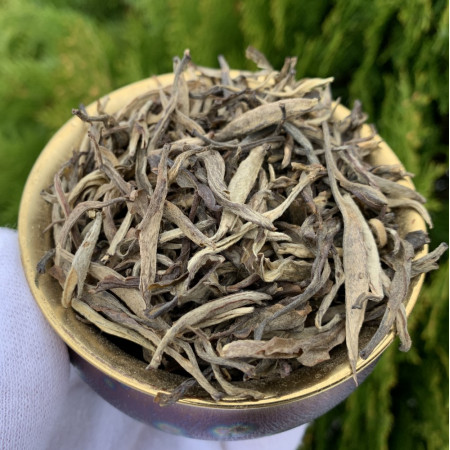 Белый чай Я Бао Пуэрные почки из молодых деревьев 100 г